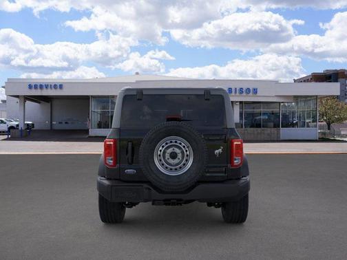 2025 Ford Bronco Base