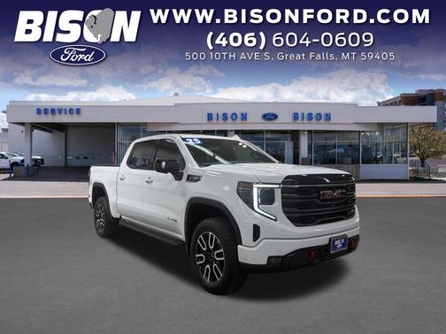 Summit White 2025 GMC Sierra 1500 AT4