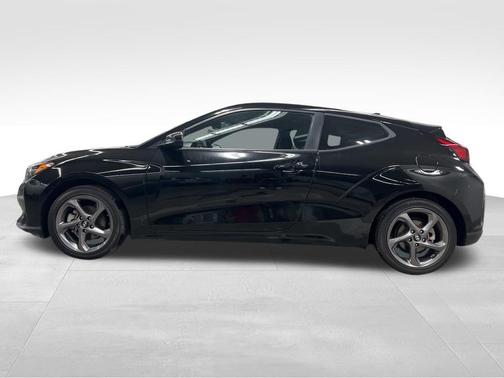 2020 Hyundai Veloster 2