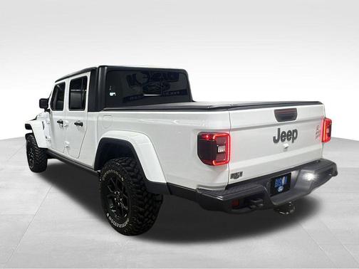 2025 Jeep Gladiator Willys