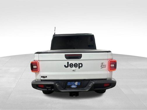 2025 Jeep Gladiator Willys