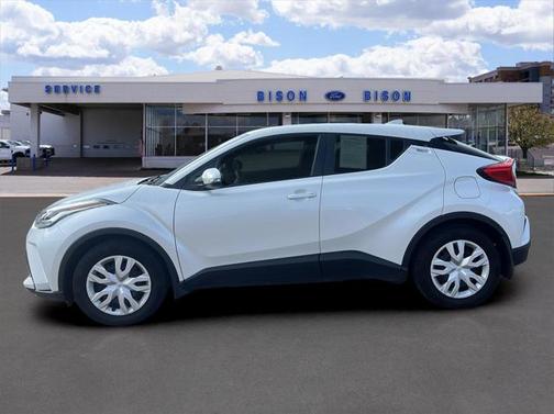 2022 Toyota C-HR XLE