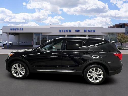2022 Ford Explorer Platinum