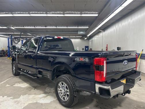 ANTIMATTER BLUE 2025 Ford F-350 Lariat