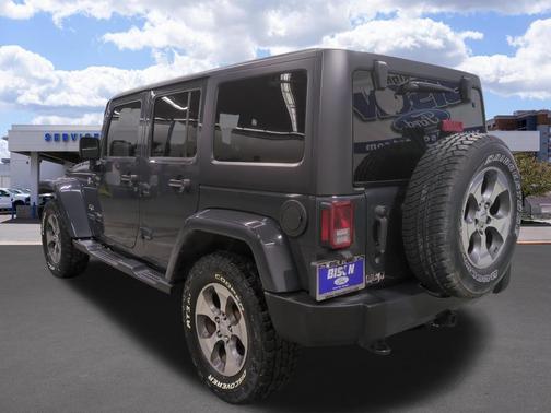 2017 Jeep Wrangler Unlimited Sahara