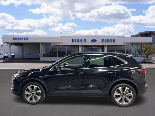 2025 Ford Escape Platinum