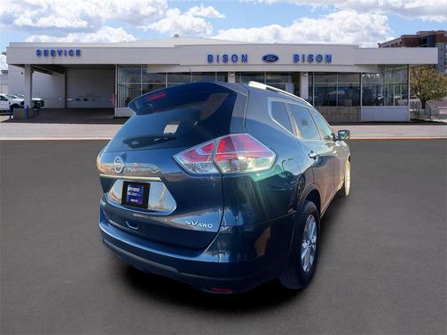 2016 Nissan Rogue SV