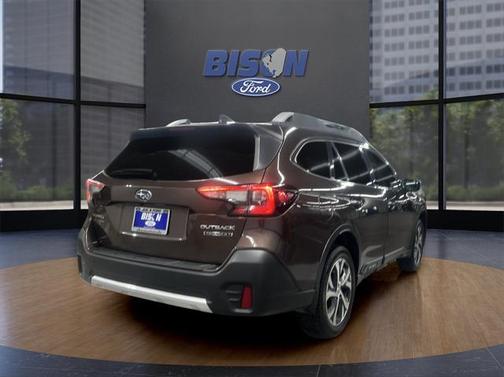 2022 Subaru Outback Touring XT