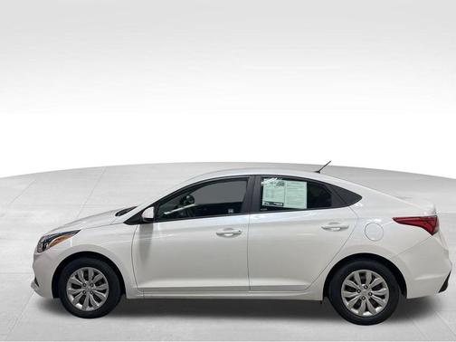 2021 Hyundai Accent SE