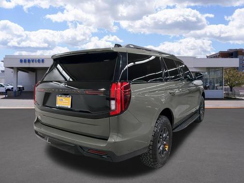 WILD GREEN 2025 Ford Expedition Tremor