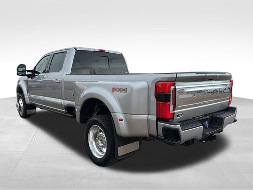 2024 Ford F-450 Limited