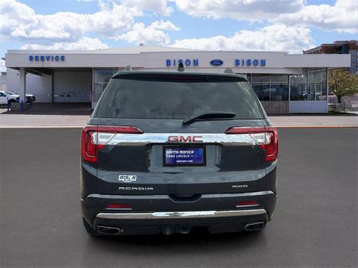 2021 GMC Acadia Denali