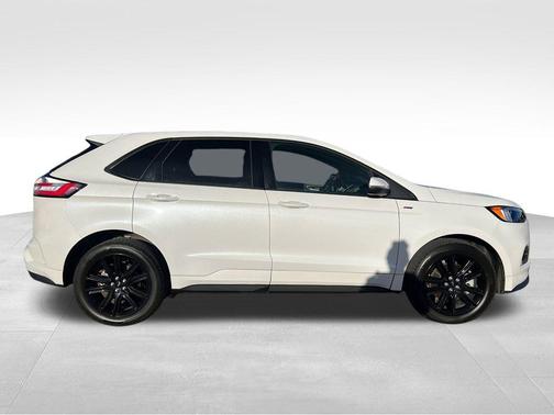 2020 Ford Edge ST