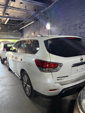 2016 Nissan Pathfinder Platinum