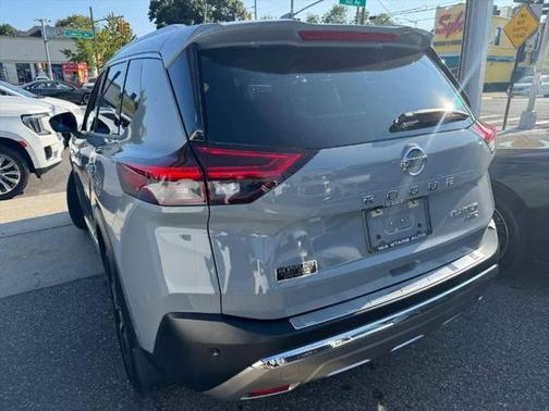 2021 Nissan Rogue Platinum