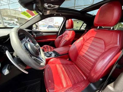 2018 Alfa Romeo Stelvio Ti Sport