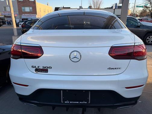 2022 Mercedes-Benz GLC 300 4MATIC Coupe