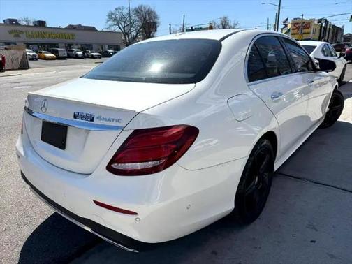 2017 Mercedes-Benz E-Class E300 Luxury 4MATIC Sedan