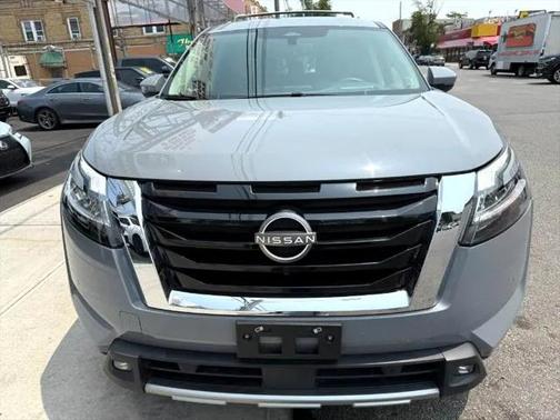 2022 Nissan Pathfinder Platinum 4WD