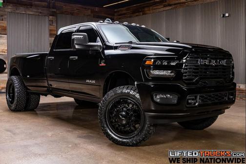 2025 RAM 3500 Big Horn Crew Cab 4x4 8' Box