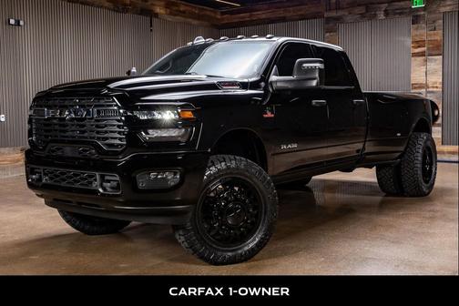 2025 RAM 3500 Big Horn Crew Cab 4x4 8' Box