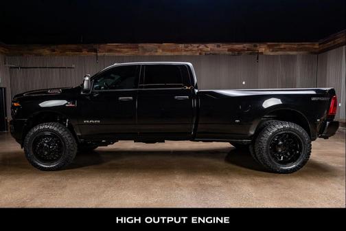 2025 RAM 3500 Big Horn Crew Cab 4x4 8' Box