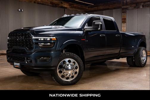 2025 RAM 3500 Limited Crew Cab 4x4 8' Box