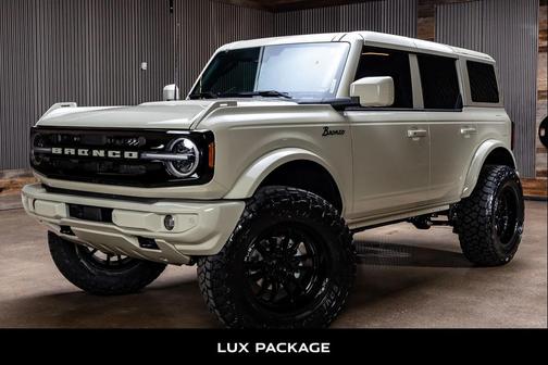 2026 Ford Bronco Outer Banks