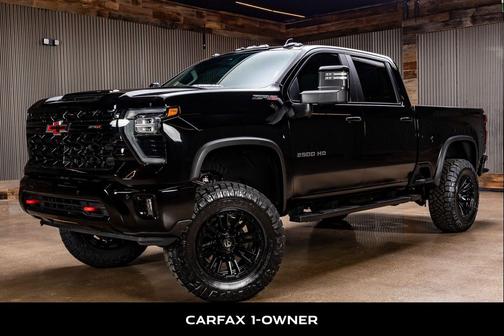 2025 Chevrolet Silverado 2500 4WD Crew Cab Standard Bed ZR2