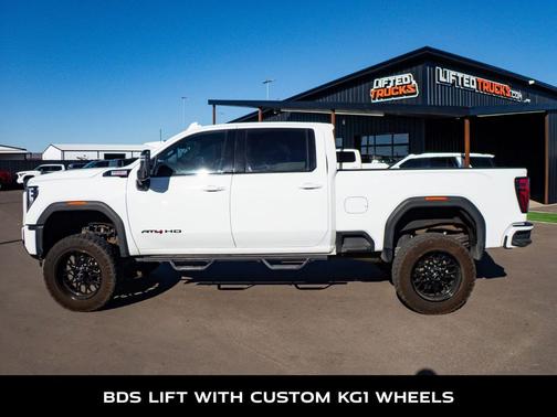 2024 GMC Sierra 2500 AT4