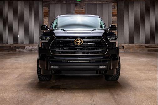 2023 Toyota Sequoia SR5