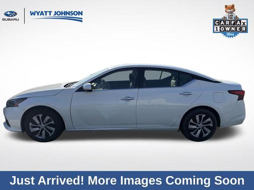 2022 Nissan Altima S FWD