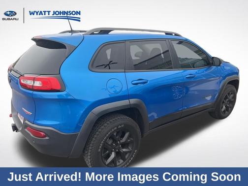 Hydro Blue Pearlcoat 2018 Jeep Cherokee Trailhawk