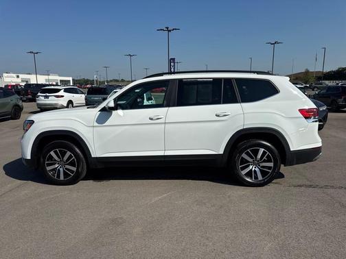 2023 Volkswagen Atlas 2.0T SE