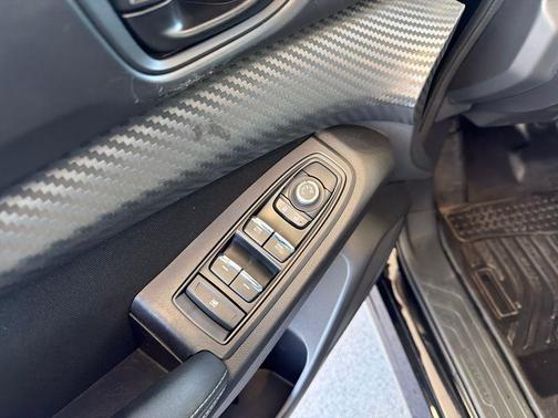 2023 Subaru Ascent Base 8-Passenger