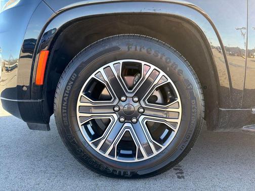 2024 Jeep Wagoneer L Series II 4x4