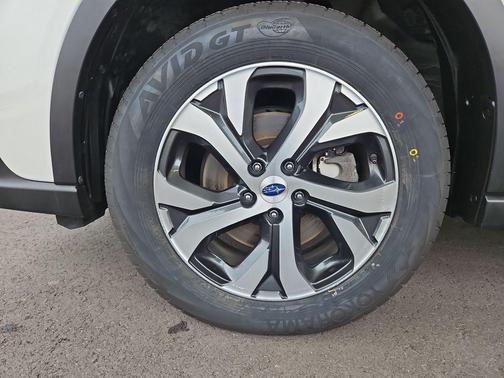 2022 Subaru Outback Touring XT