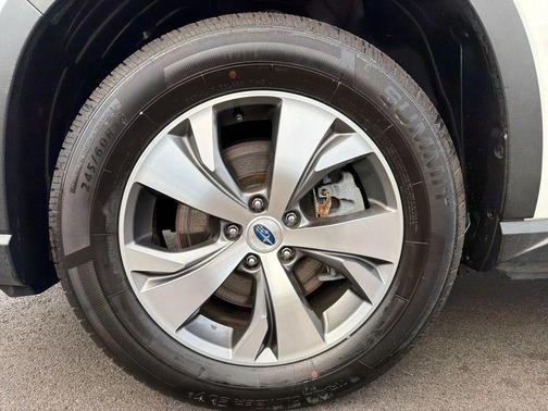 2022 Subaru Ascent Premium 8-Passenger