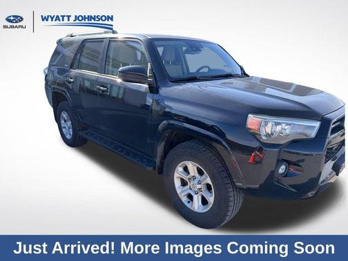 2022 Toyota 4Runner SR5