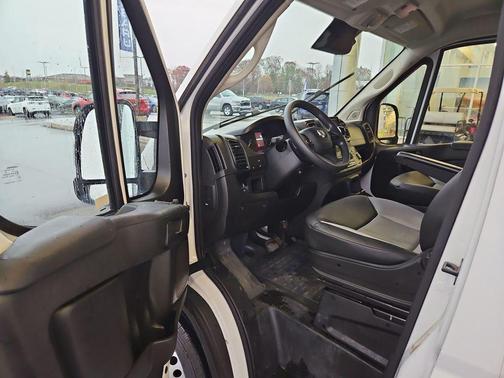 2025 RAM ProMaster 2500 Tradesman