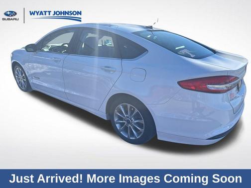 2017 Ford Fusion Hybrid SE