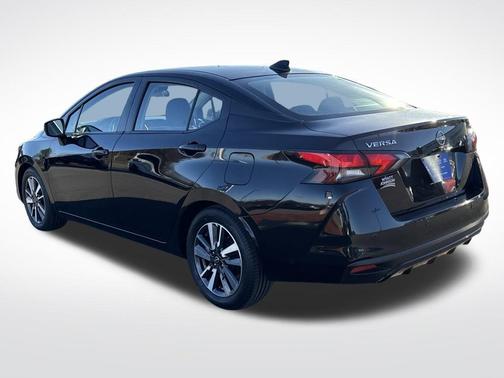 2023 Nissan Versa 1.6 SV