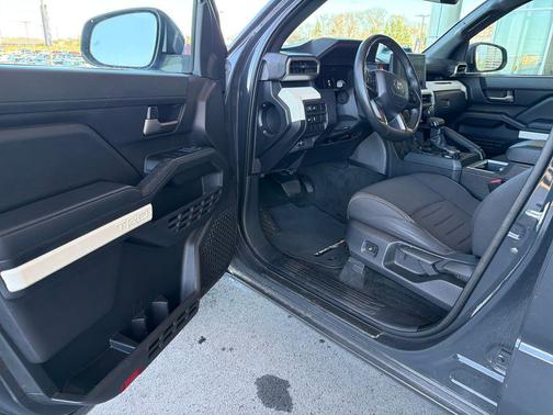 2024 Toyota Tacoma TRD Off Road