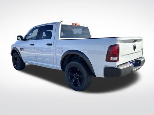 2024 RAM 1500 Classic Warlock Crew Cab 4x4 5'7' Box