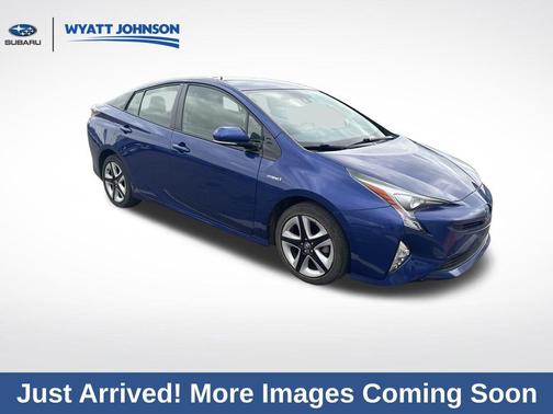 2016 Toyota Prius Three Touring