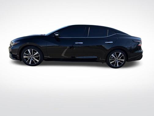 2023 Nissan Maxima SV