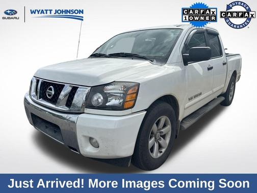 2013 Nissan Titan SV