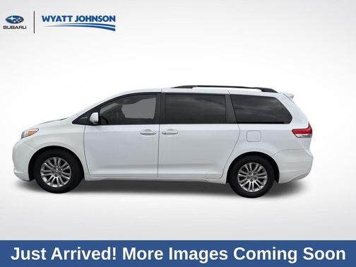 2013 Toyota Sienna XLE