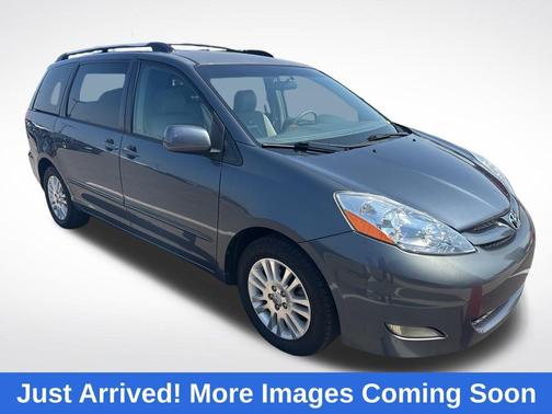 2007 Toyota Sienna XLE