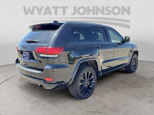 2022 Jeep Grand Cherokee Laredo